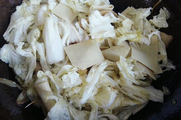 大白菜炖干豆腐的做法图解8