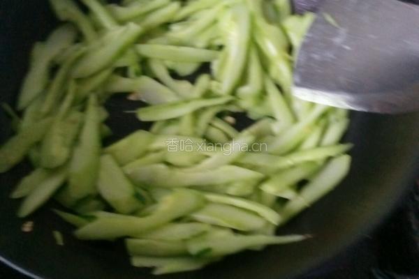 黄瓜炒肉末蛋的做法图解8