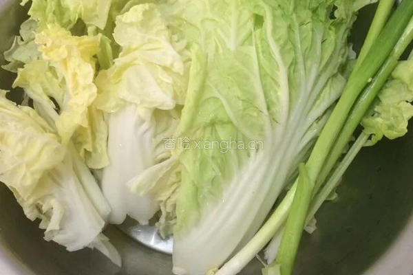 手撕白菜的做法图解1