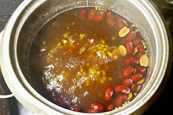红枣绿豆粥的做法图解5