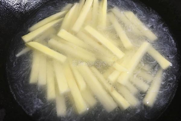 油炸土豆条的做法图解4
