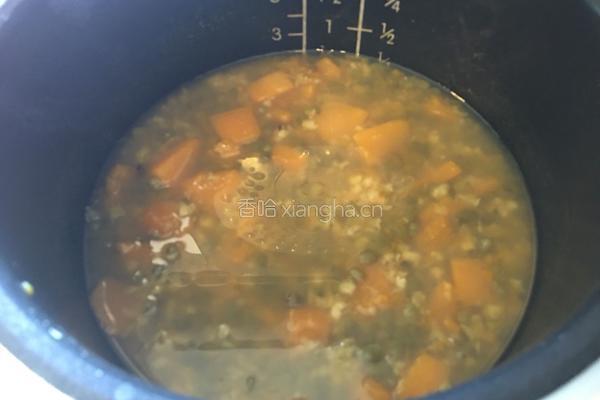 绿豆南瓜粥的做法图解6
