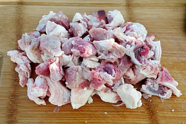 番茄牛肉汤的做法图解1