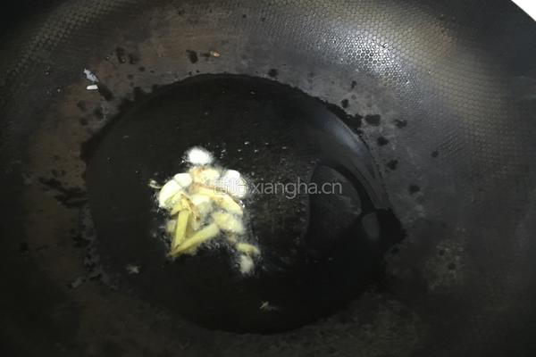 辣椒炒猪耳朵的做法图解3