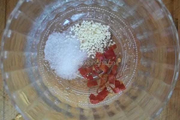 麻辣金针菇的做法图解4