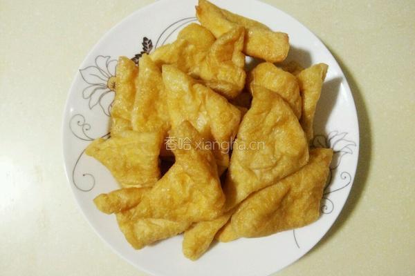 红烧三角油豆腐的做法图解1