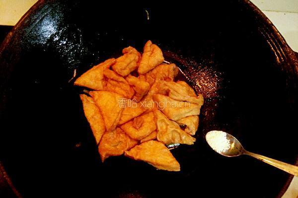 红烧三角油豆腐的做法图解7