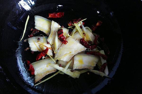 甘蓝炒肉的做法图解6