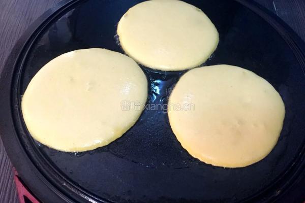 玉米面饼的做法图解4