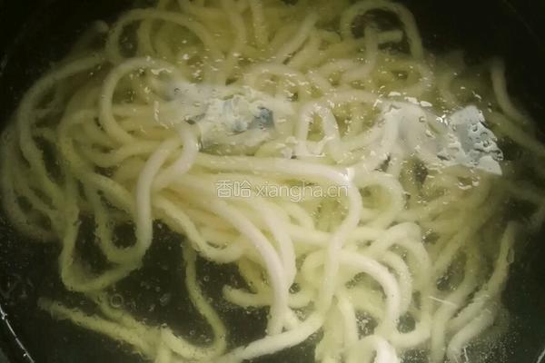 蔬菇乌冬面的做法图解7