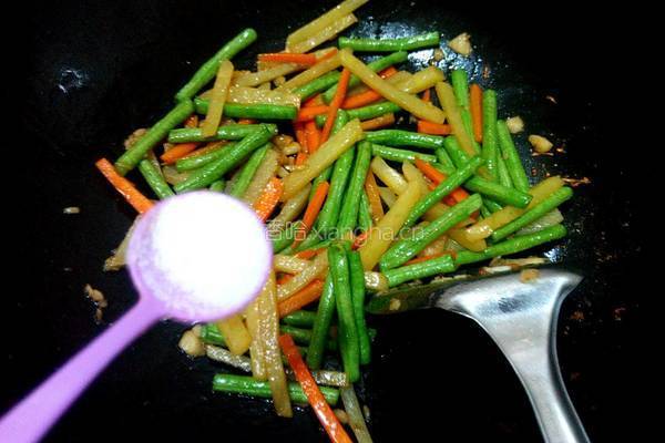 土豆炒豆角的做法图解8