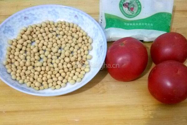 番茄黄豆的做法图解1