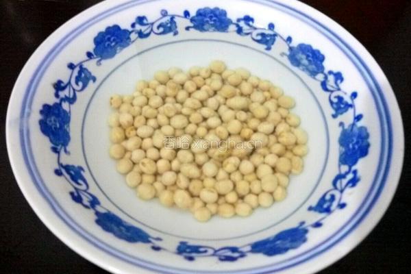 番茄黄豆的做法图解2