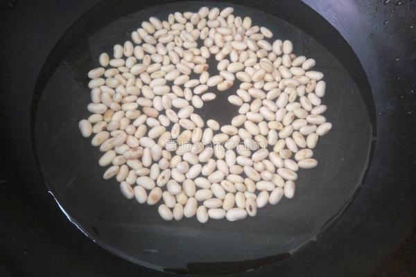 番茄黄豆的做法图解5