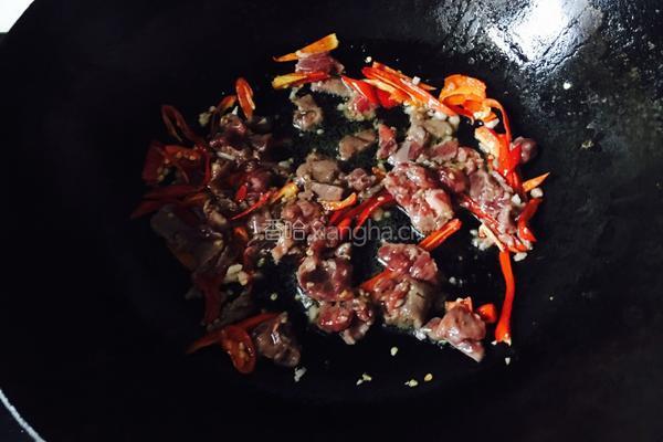 苦瓜炒牛肉的做法图解7