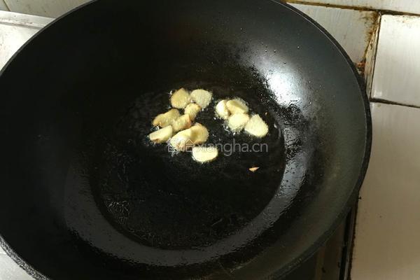 豆腐红烧肉的做法图解3