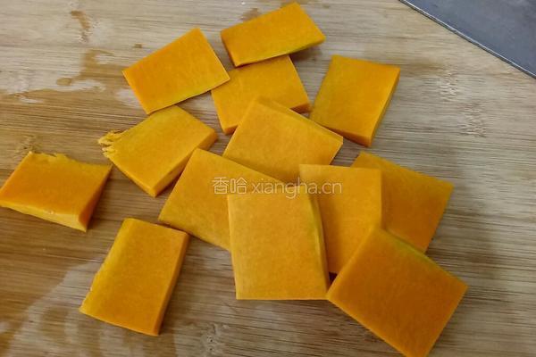 南瓜蒸排骨的做法图解2