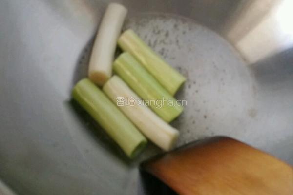 大葱烧海参的做法图解3