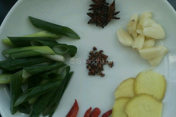 鱼炖豆腐的做法图解2