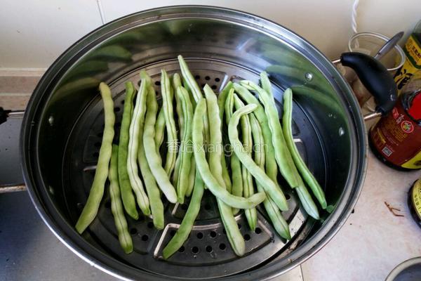 蒜泥芸豆的做法图解1