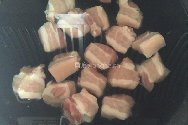 土豆烧猪肉的做法图解2