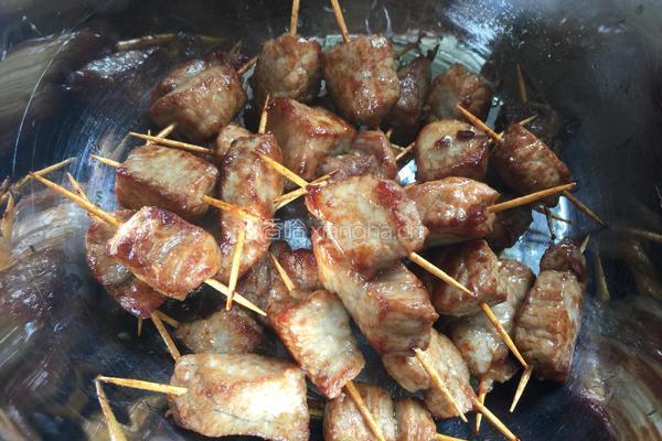 家制牙签肉的做法图解8