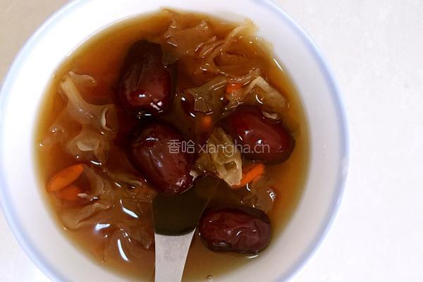 银耳红枣糖水