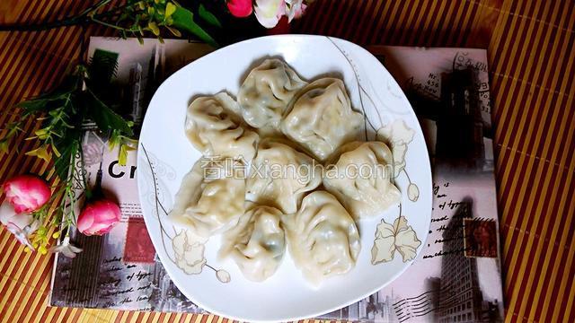 煮熟后捞起来。