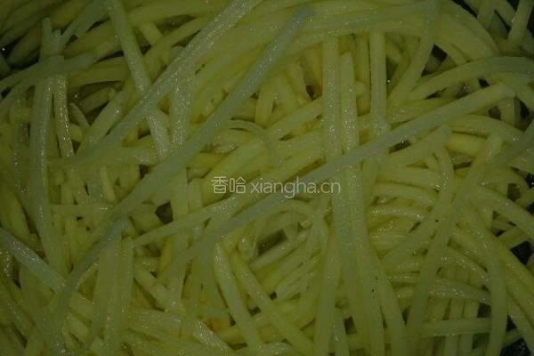 牛肉土豆丝的做法图解2