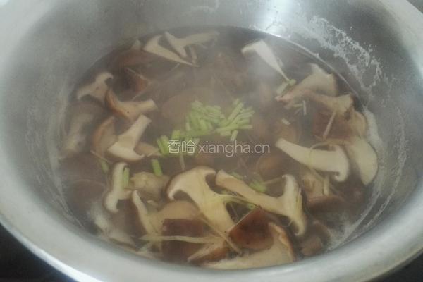 花甲香菇汤的做法图解6