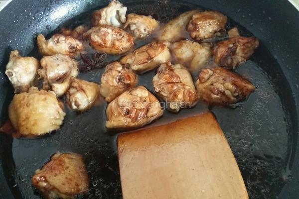红烧土豆鸡翅的做法图解8