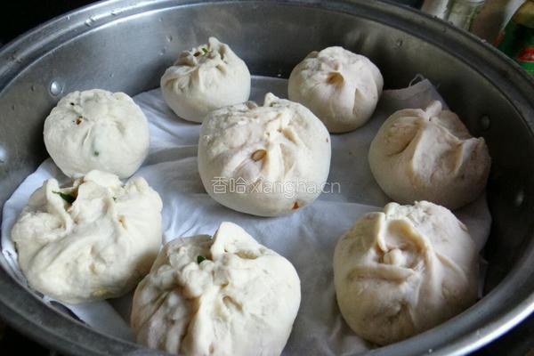 韭菜鸡蛋豆腐包子的做法图解10