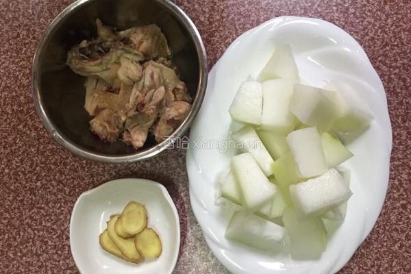 冬瓜炖鸡汤的做法图解2
