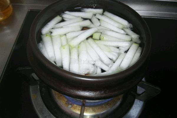 冬瓜虾仁汤的做法图解3