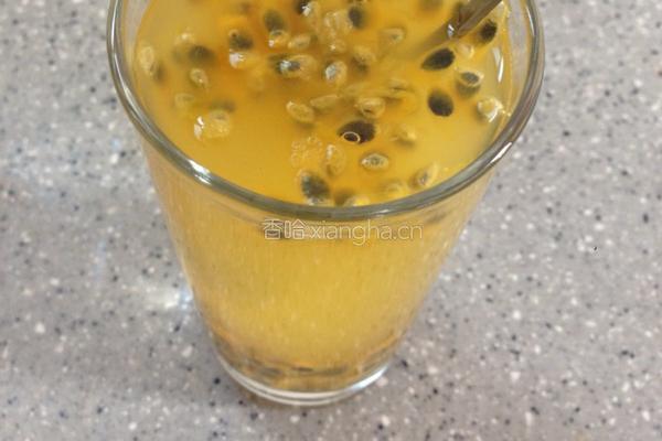 百香果蜂蜜茶的做法图解3