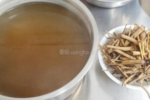 药材炖鸡的做法图解4