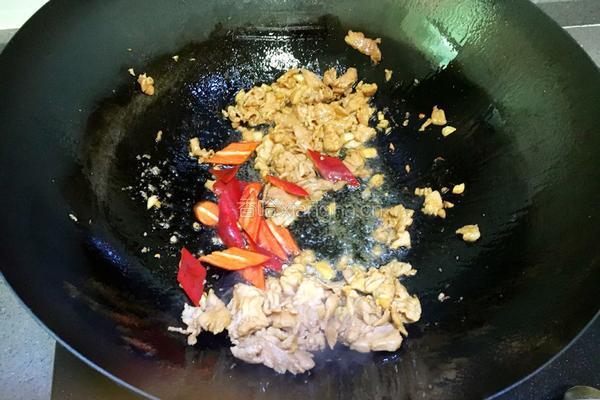 黄瓜炒肉的做法图解5