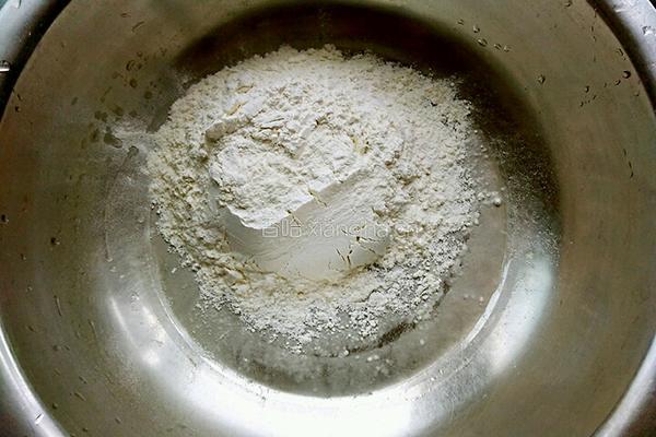 葱油酥饼的做法图解2