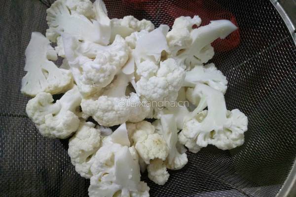 清炒菜花的做法图解2