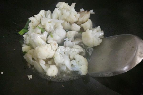 清炒菜花的做法图解8