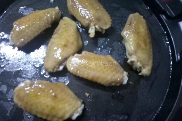 蒜香鸡翅的做法图解9