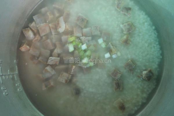 香肠焖饭的做法图解4