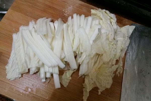 白菜丸子汤的做法图解3
