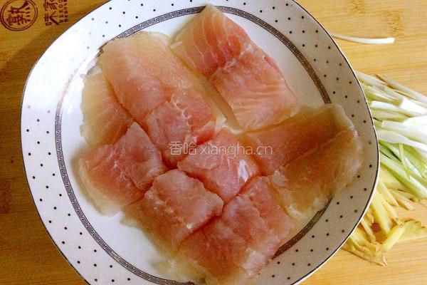 香辣豆豉蒸鱼的做法图解2