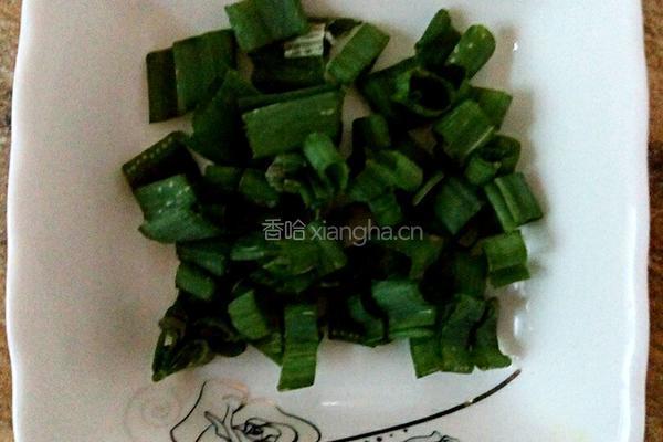 葱油汤面的做法图解1