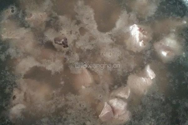 排骨汤的做法图解1