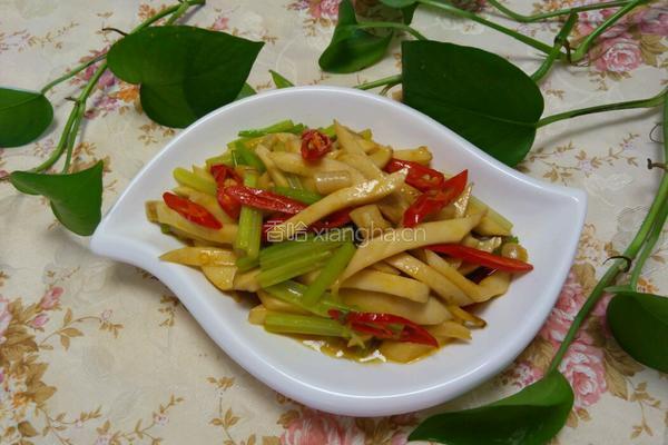 芹菜杏鲍菇炒干贝的做法图解8