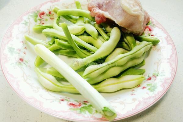 炒芸豆丝的做法图解1