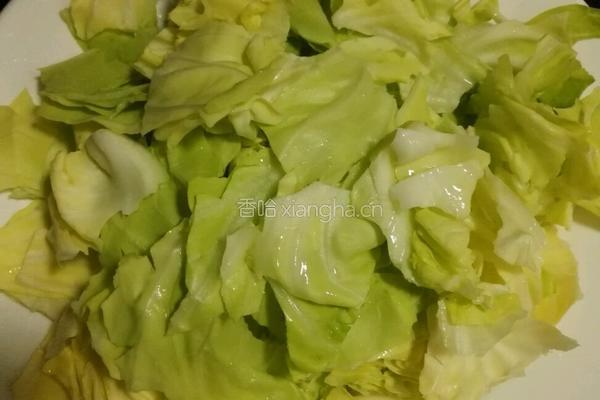 清炒包菜的做法图解1