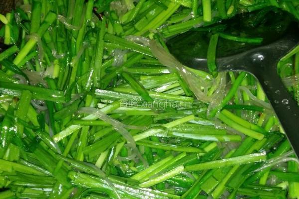 韭菜炒粉条的做法图解4